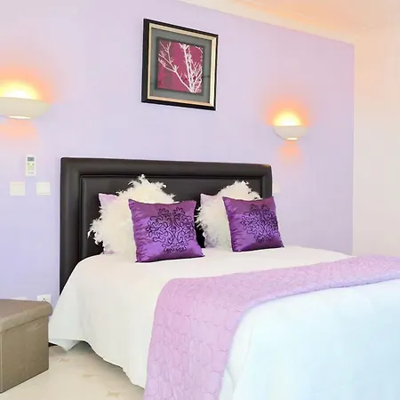 With Private Swimming Pool And Sea Views Albufeira
