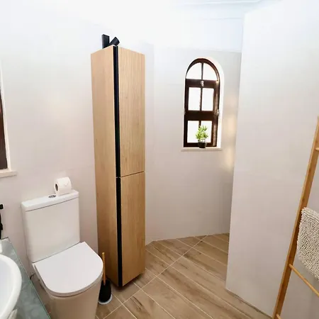 With Private Swimming Pool And Sea Views Nyaraló Albufeira