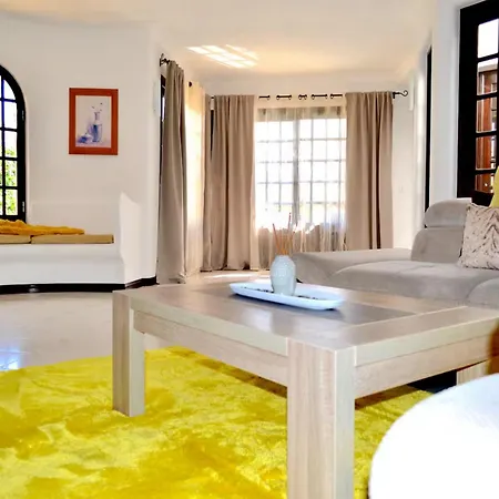 With Private Swimming Pool And Sea Views Nyaraló Albufeira